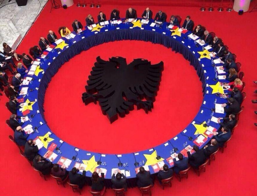 13-marreveshjet-qe-u-nenshkruan-mes-republikes-se-kosoves-dhe-ate-te-shqiperise