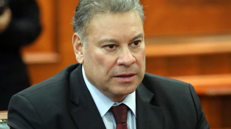 escobar:-hapi-i-pare-per-zgjedhjet-ne-veri-largimi-i-njerezve-nga-rruga