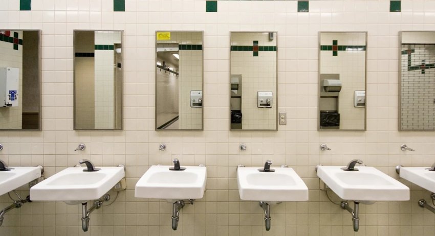 a-rrezikon-perdorimi-i-tualeteve-publike,-shendetin-tuaj?-ekspertet-ndajne-keshillat,-ja-cfare-duhet-te-dini
