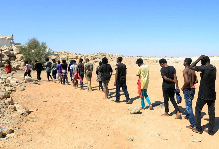 emigrante-te-bllokuar-mes-kufirit-libi-tunizi