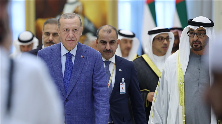 presidenti-erdogan-takohet-me-homologun-e-emirateve-ne-abu-dhabi