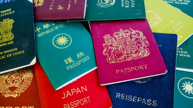 pasaportat-me-te-fuqishme-ne-bote-per-2023,-kryeson-singapori,-permiresohet-edhe-shqiperia