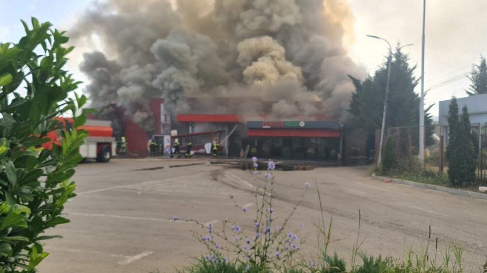 zjarr-i-madh-ne-objektin-e-etc-se-ne-kline