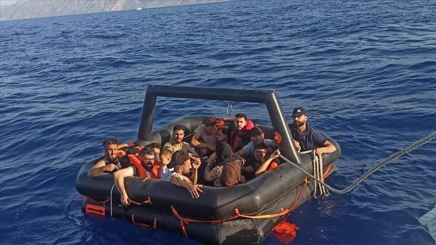 turqia-shpeton-38-migrante-ne-detin-egje