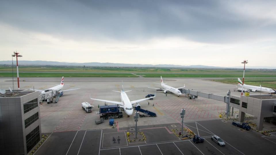 rreth-300-mije-udhetare-kaluan-ne-aeroportin-nderkombetar-te-prishtines-gjate-korrikut