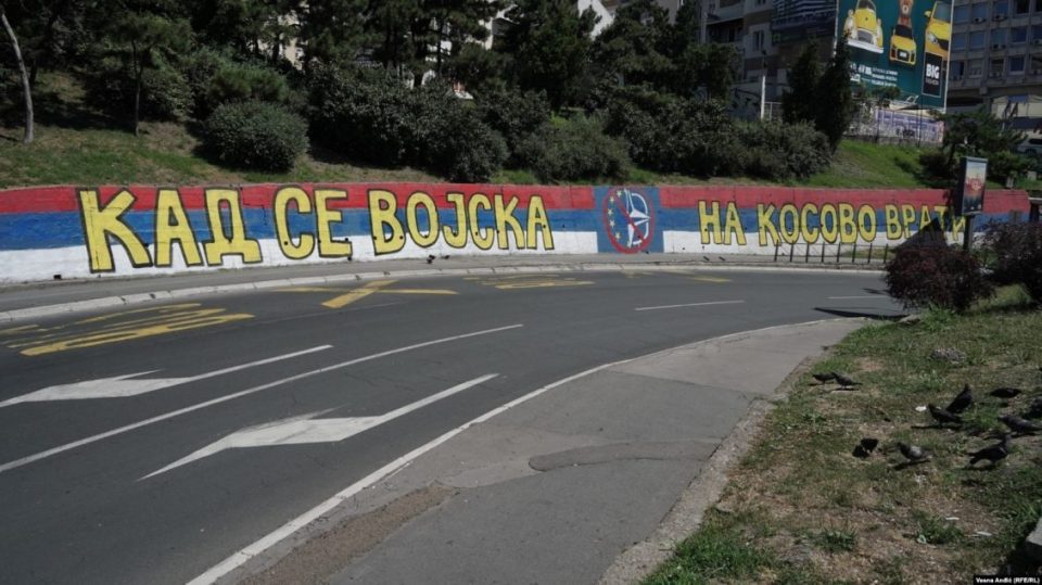 grafitet-kunder-kosoves,-ekspertet:-lufte-speciale-e-serbise