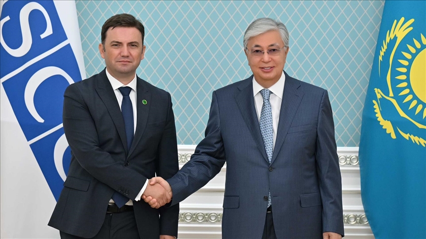 astana,-ministri-osmani-takohet-me-presidentin-e-kazakistanit-tokayev