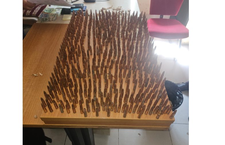 dogana-parandalon-kontrabandimin-e-fishekeve-luftarak