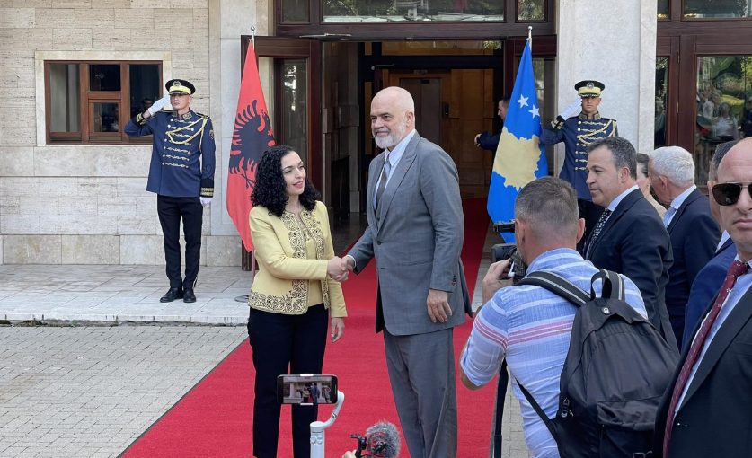 presidentja-osmani-sot-fillon-viziten-shteterore-ne-shqiperi