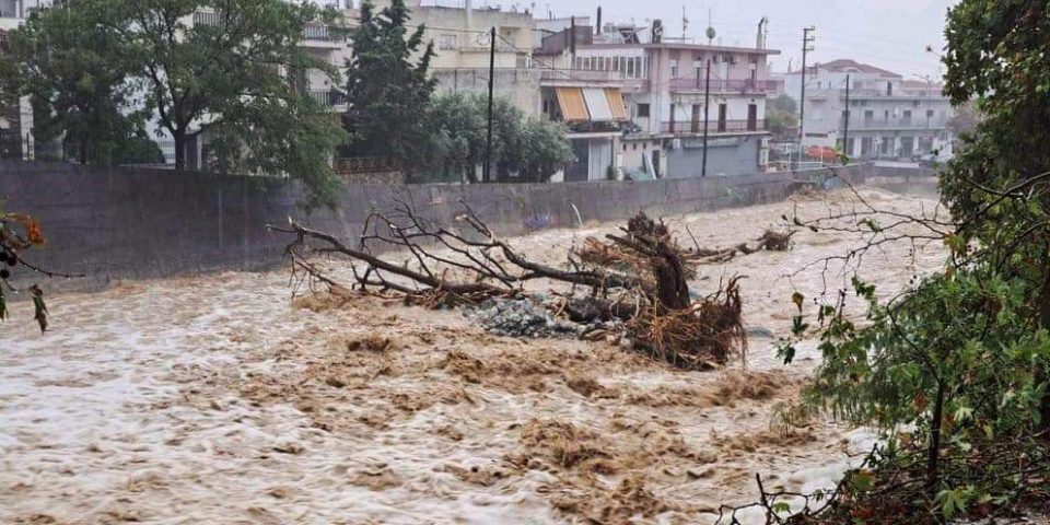permbytjet-ne-greqi,-rama:-solidaritet-i-megjithezemert,-qytetaret-shqiptare-t’i-drejtohen-ambasades-sone