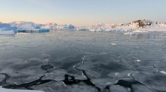 akulli-detar-ne-antarktide-ne-nivelet-me-te-uleta-ndonjehere,-pasojat-qe-mund-te-kete