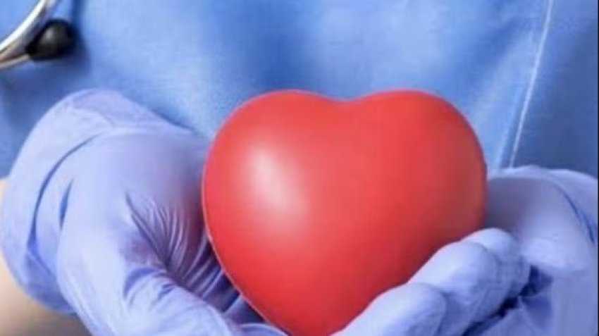 pacientet-me-transplantim-te-zemres-me-te-ardhura-te-uleta-kane-shkalle-me-te-larte-te-vdekshmerise