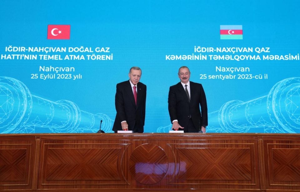 erdogan-e-aliyev-prezente-ne-ndertimin-e-gazsjellesit-igdir-nakhchivan
