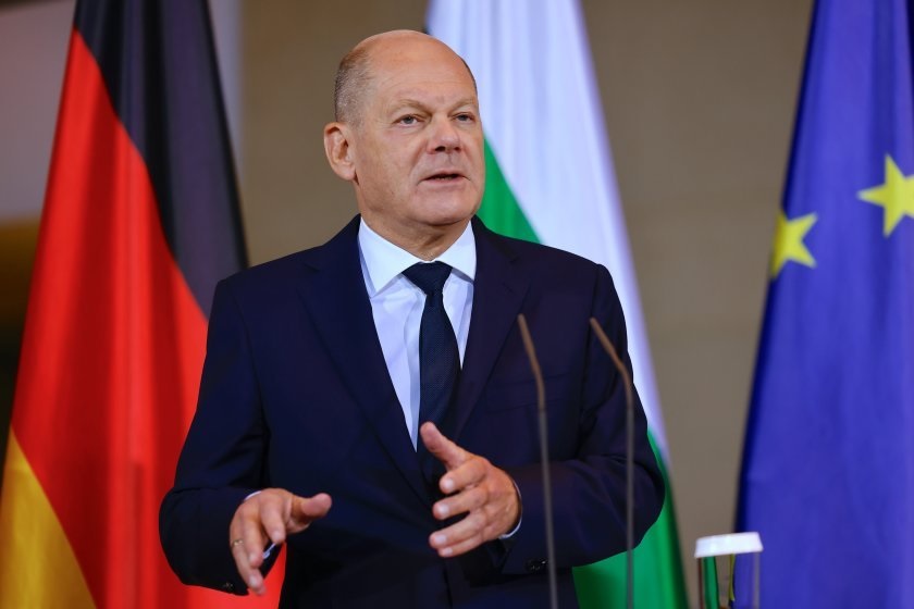 scholz:-po-punojme-shume-per-te-zgjidhur-situaten-e-veshtire-kosove-serbi