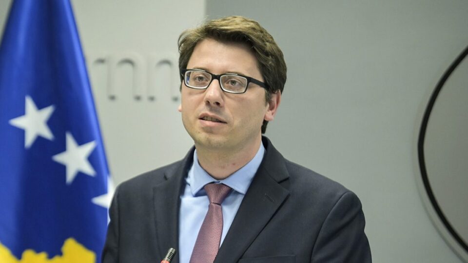 murati:-240-euro-do-perfitoje-nje-familje-kater-anetareshe-per-ngrohje