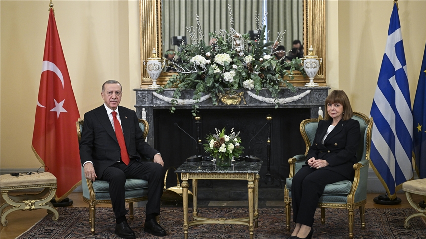 erdogan-dhe-presidentja-greke-theksojne-rendesine-e-permiresimit-te-marredhenieve-dypaleshe