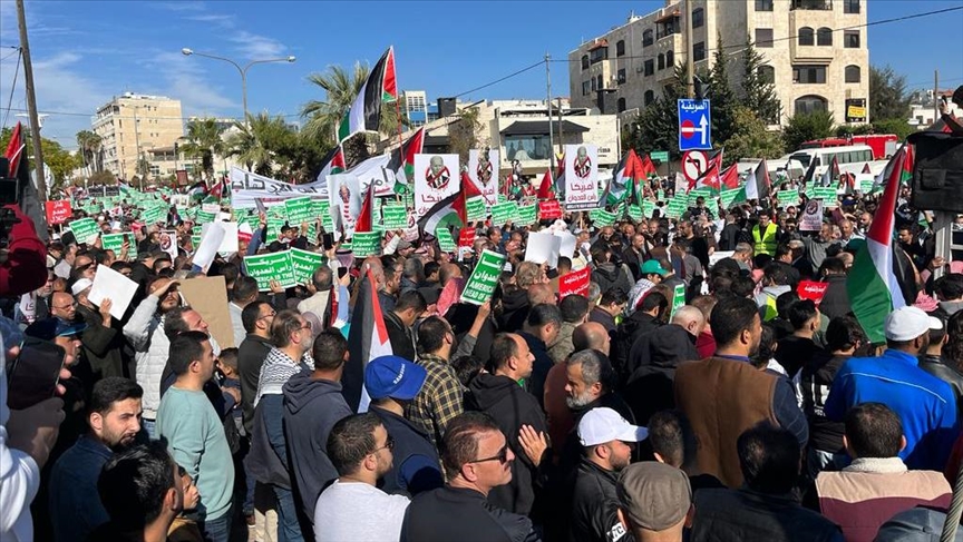 jordani,-protesta-kunder-shba-se-per-shkak-te-mbeshtetjes-qe-i-jep-izraelit