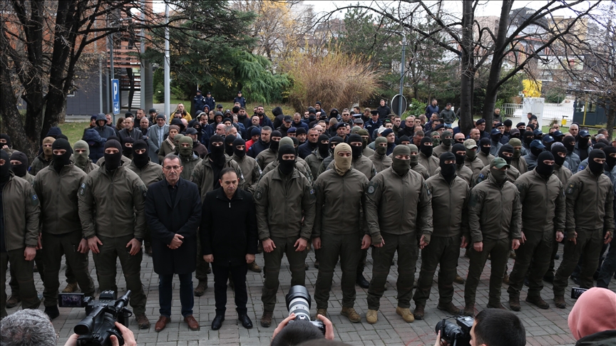 kosove,-njesia-speciale-e-policise-serish-proteston-para-qeverise