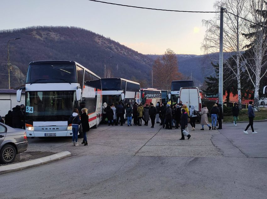 policia-angazhon-personel-shtese-ne-pikat-kufitare-kosove-–-serbi