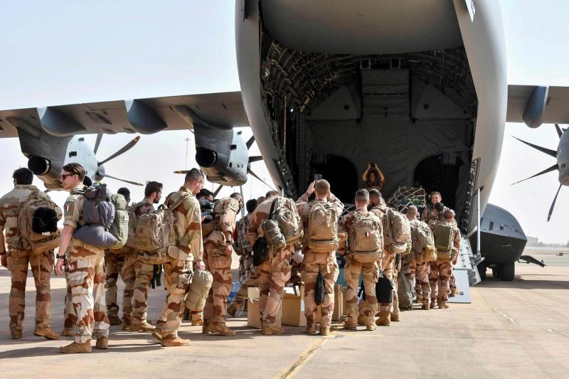 ushtaret-franceze-largohen-nga-nigeri