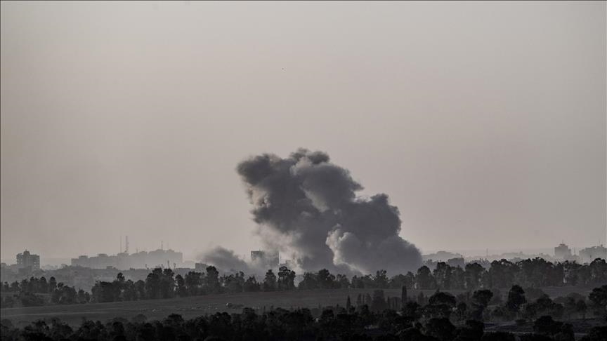 avionet-izraelite-bombardojne-nje-shtepi-me-palestineze-te-zhvendosur-ne-gaza,-20-te-vrare