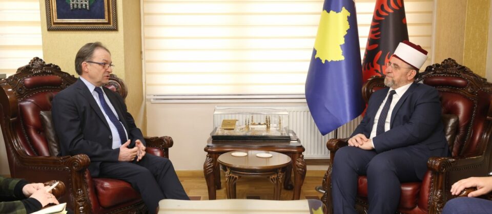 myftiu-ternava-priti-ne-takim-ambasadorin-e-austrise-ne-kosove,-z.-georg-schnetzer