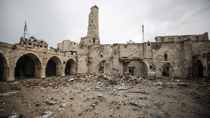 izraeli-shkaterroi-xhamine-e-madhe-omari-te-shekullit-xiv-ne-gaza