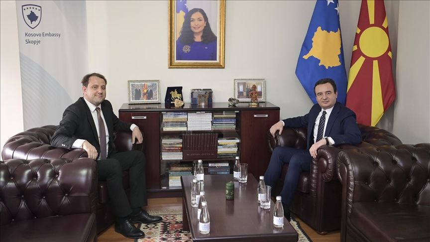 kryeministri-kurti-vizitoi-ambasaden-e-republikes-se-kosoves-ne-shkup