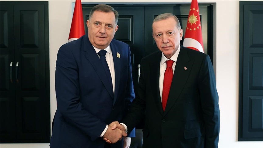 presidenti-erdogan-takon-milorad-dodikun-ne-margjinat-e-forumit-te-diplomacise-ne-antalya