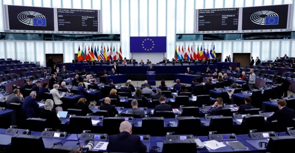 parlamenti-evropian-i-jep-driten-jeshile-ligjit-per-inteligjencen-artificiale!-zbardhen-pikat-qe-perbejne-rrezik-te-larte-per-sigurine-dhe-privatesine