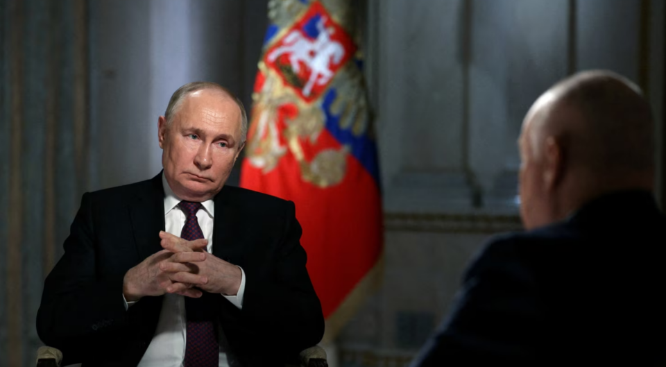 “rusia-eshte-e-gatshme-te-perdore-arme-berthamore”-kremlini-mohon-deklaratat-e-putin:-presidenti-nuk-ka-kercenuar