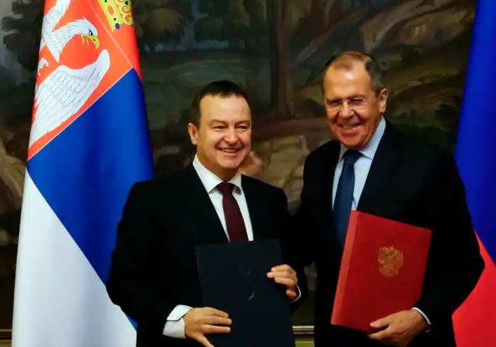 dacic-udheton-drejt-moskes-per-te-pare-me-lavrovin-ndeshjen-rusi-serbi