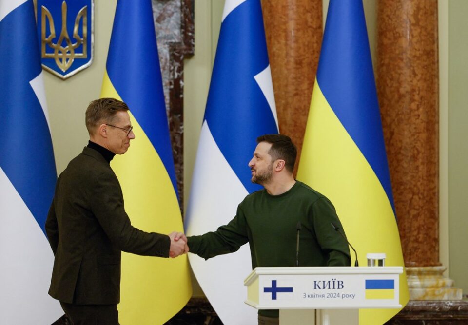 finlanda-dhe-ukraina-nenshkruajne-marreveshje-sigurie,-presidenti-stubb:-deshmi-e-angazhimit-afatgjate-ne-mbeshtetje-te-kievit