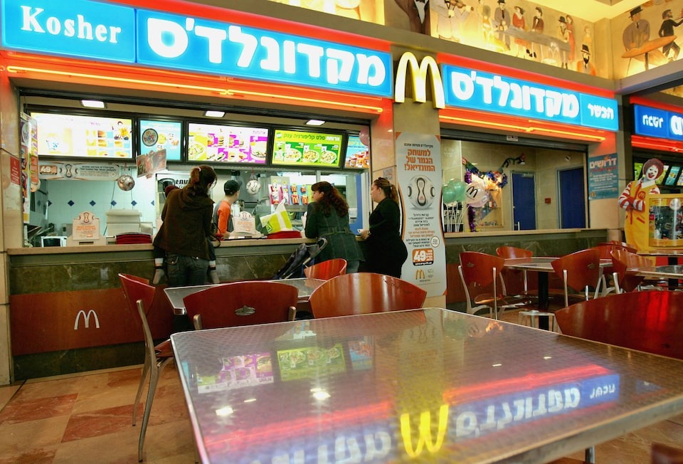 mcdonald’s-do-te-bleje-te-gjitha-franshizat-e-restoranteve-te-saj-ne-izrael-mes-thirrjeve-per-bojkot