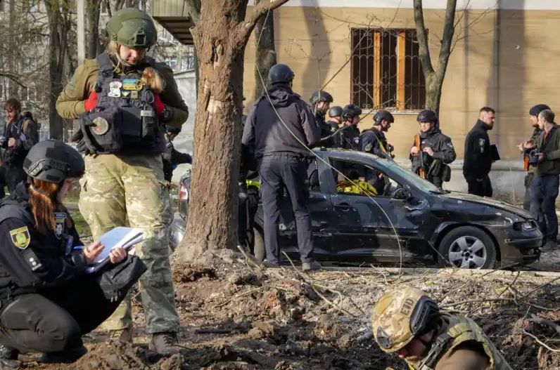 rusia-vazhdon-sulmet-ajrore,-vriten-tre-civile-ne-ukraine