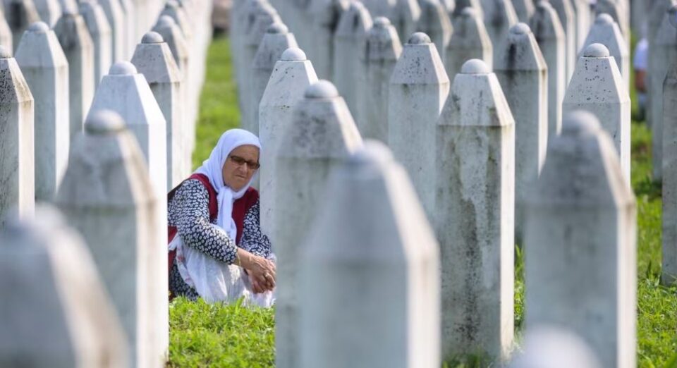 serbia-eshte-duke-lobuar-kunder,-okb-me-projektrezolute-per-gjenocidin-ne-srebrenice