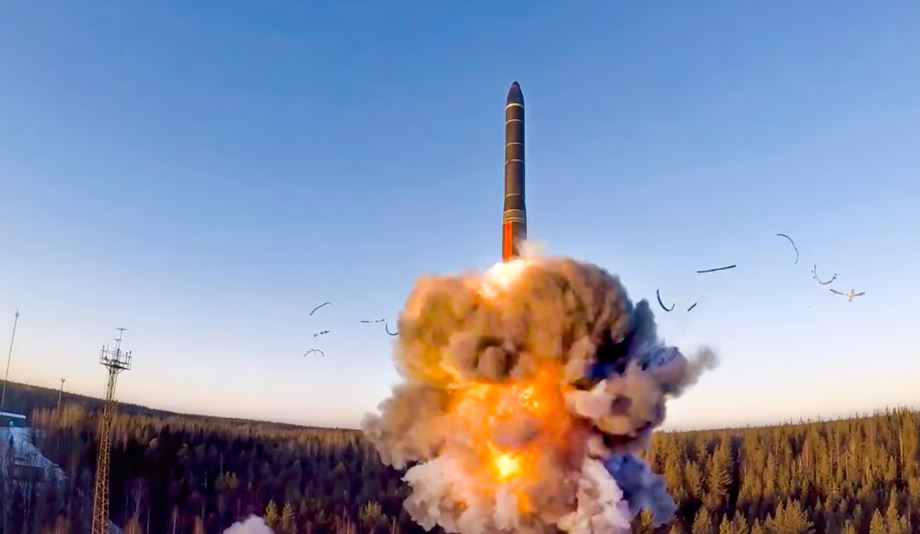 rusia-teston-nje-rakete-balistike-nderkontinentale,-ja-cfare-thote-ministria-e-mbrojtjes