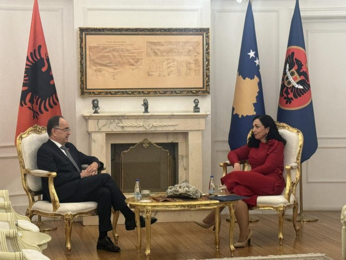 begaj-dhe-osmani-deklarate-te-perbashket,-presidentja-e-kosoves:-lideret-shqiptare-do-sigurohen-qe-te-kemi-mbeshtetjen-e-nevojshme-ne-kie