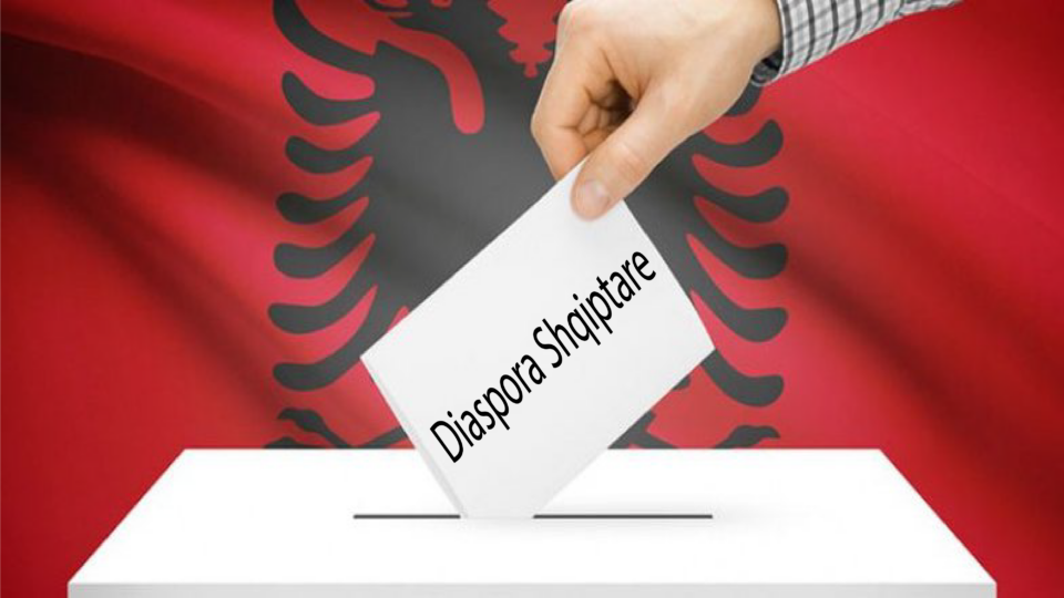 shqiptaret-e-diaspores-marshojne-para-konsullates-ne-mynih,-kerkojne-te-votojne-nga-vendet-ku-jetojne