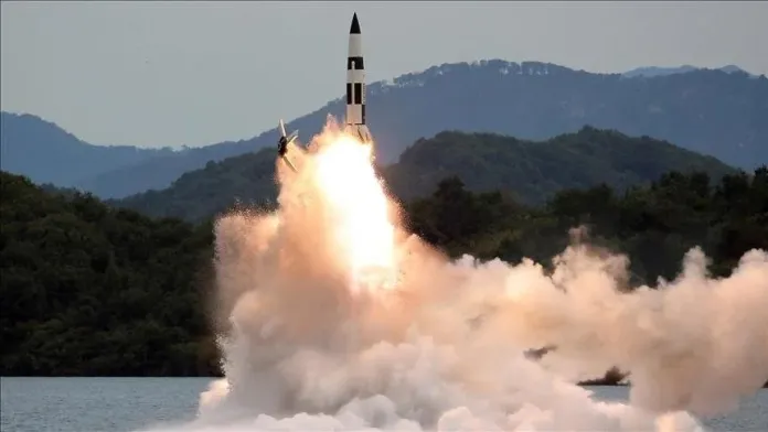 seuli-dhe-tokio-njoftojne-se-koreja-e-veriut-leshoi-rakete-balistike