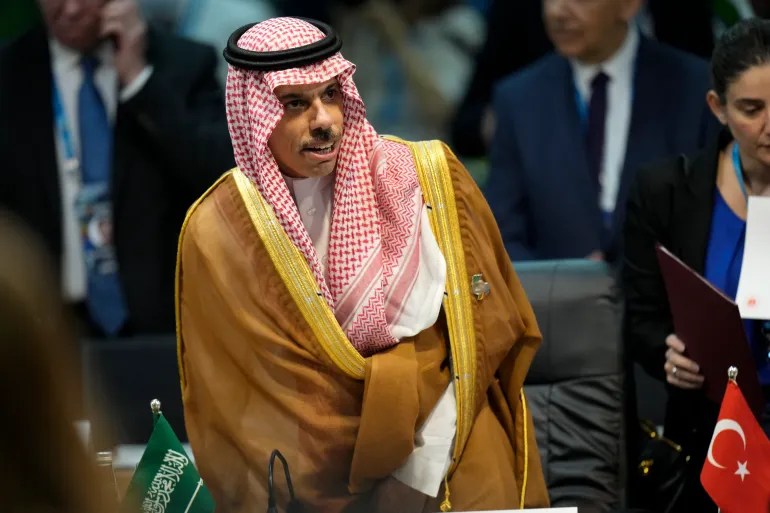 nikoqiri-saudit-i-thote-samitit-ekonomik-global-se-bota-ka-deshtuar-ne-gaza-–-video