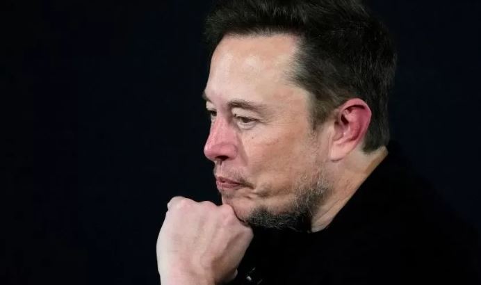 paralajmerimi-i-miliarderit-elon-musk:-dollari-mund-te-behet-i-pavlefshem,-duhet-te-bejme-dicka