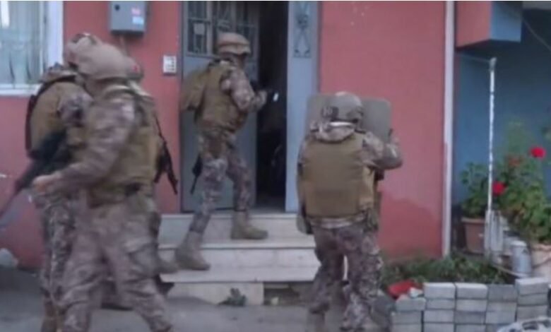 mbi-100-te-arrestuar-ne-nje-megaoperacion-ne-turqi,-sekuestrohen-arme-dhe-droge