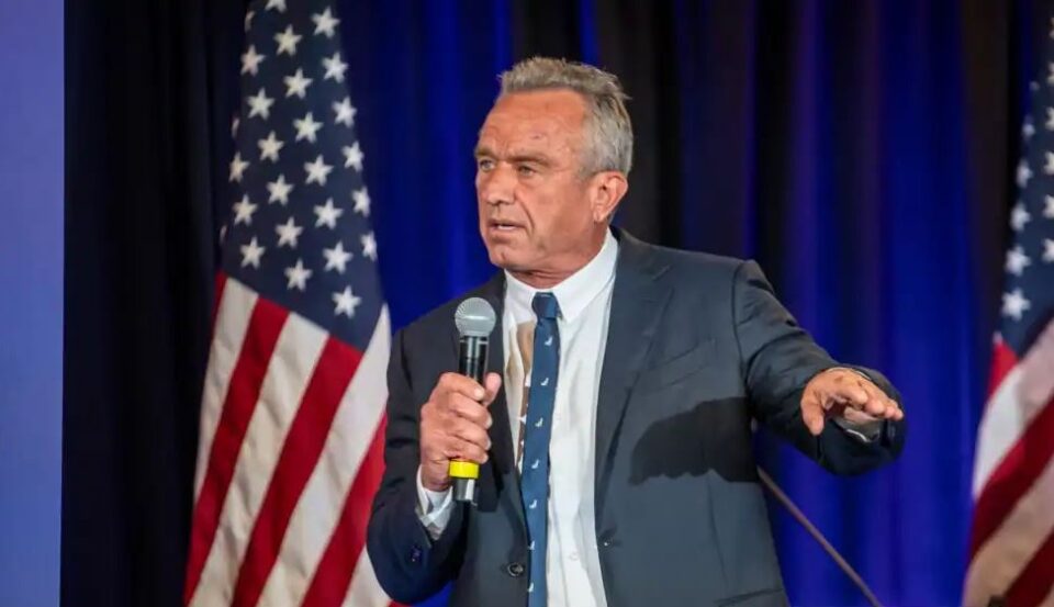 analiza-e-voa:-nje-kennedy-per-president-mund-t’i-nderlikoje-kalkulimet-zgjedhore-ne-shba