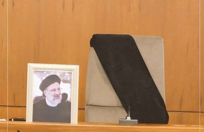 foto/-pas-aksidentit-me-helikopter-ku-vdiq-presidenti,-qeveria-e-iranit-zhvillon-mbledhje-urgjente,-ne-karrigen-bosh-ku-ulej-ebrahim-raisi-u-vendos…