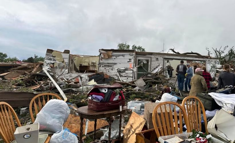 nje-tornado-e-fuqishme-shkakton-shume-viktima-dhe-deme-ne-ajova