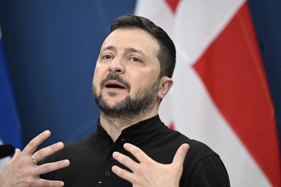 zelenskyy:-perdorimi-i-armeve-perendimore-per-te-sulmuar-rusine-eshte-vetem-ceshtje-kohe