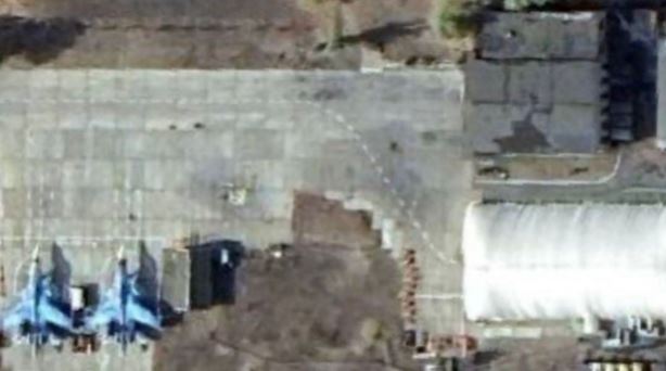 pamjet-satelitore/-forcat-ukrainase-sulmojne-aeroportin-ushtarak-ne-rusi