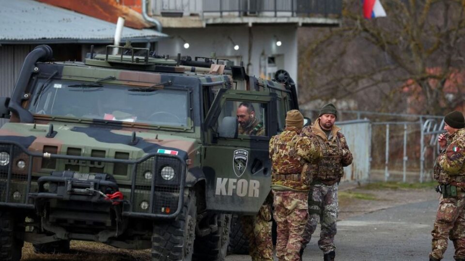 pjese-e-protestave-te-dhunshme-kunder-kfor-ne-zvecan,-arrestohet-ne-kosove-nje-serb-i-kerkuar-nga-policia