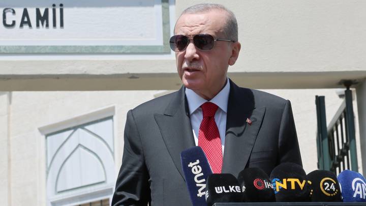 erdogan:-nuk-ka-asnje-arsye-pse-te-mos-i-rinovojme-marredheniet-me-sirine